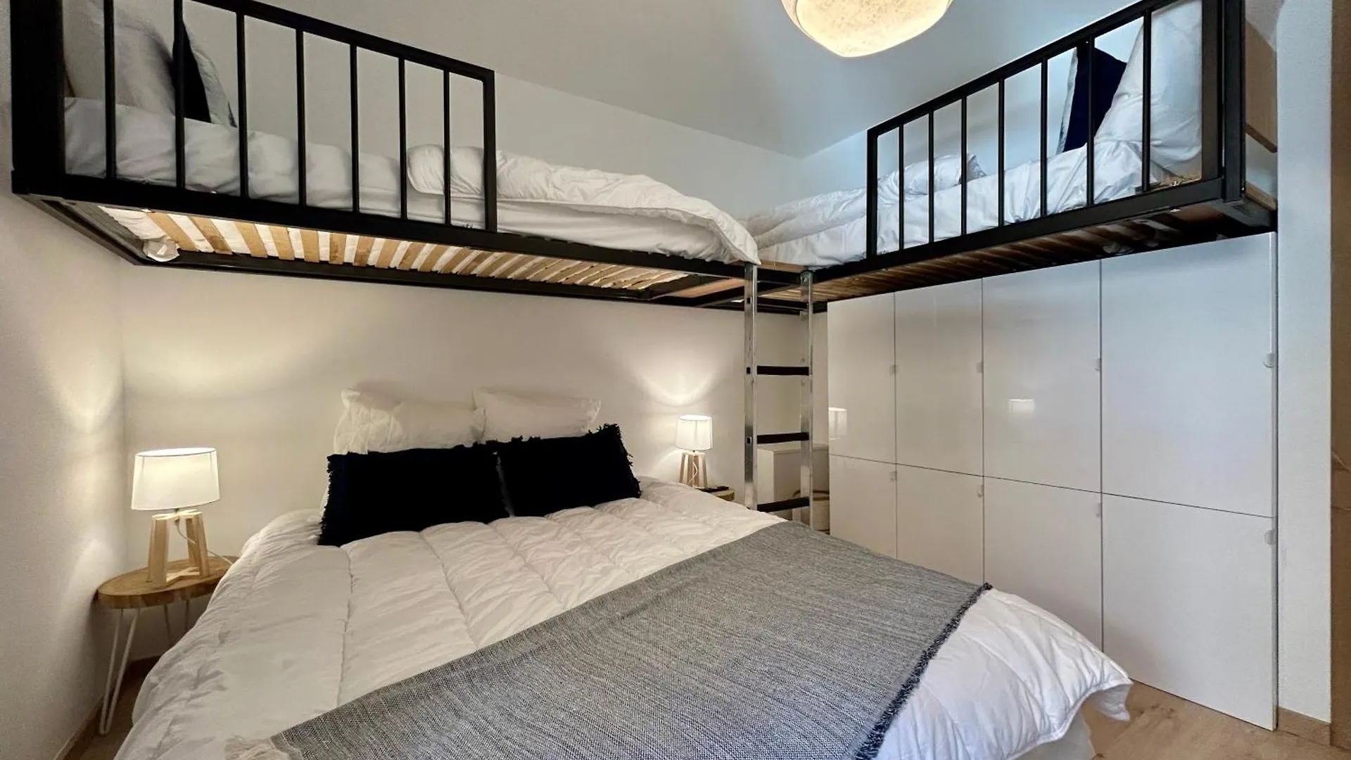 Homency- Residence L'Expression A12 Alpe d'Huez 0*,