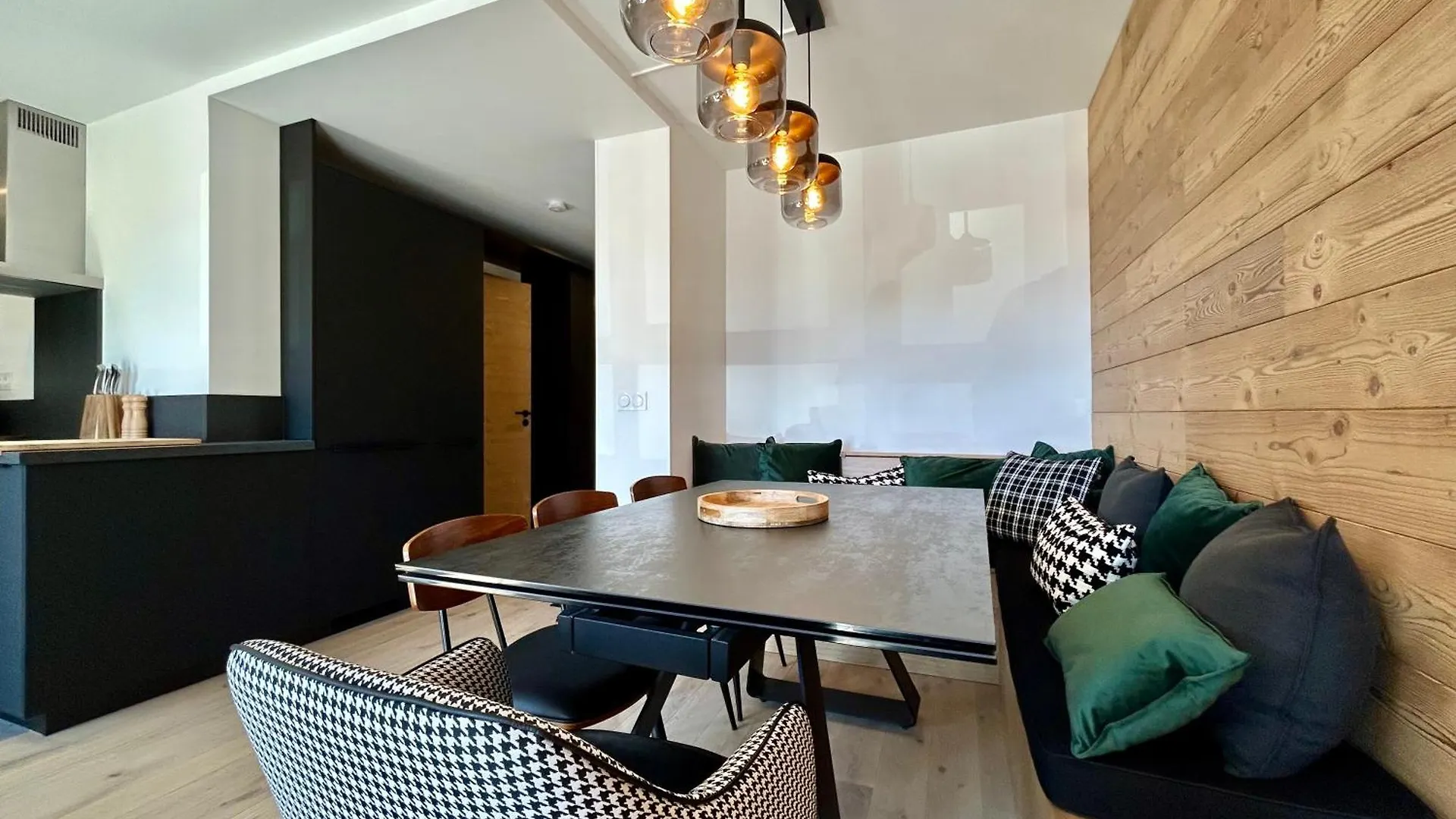 Homency- Residence L'Expression A12 Alpe d'Huez 0*,